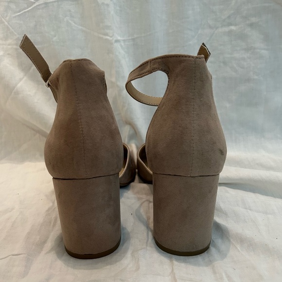 NEW! POP Gal Block Heel Pumps 3in | Size 10 - Picture 4 of 5